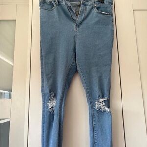 Classic Black GarmentJeans